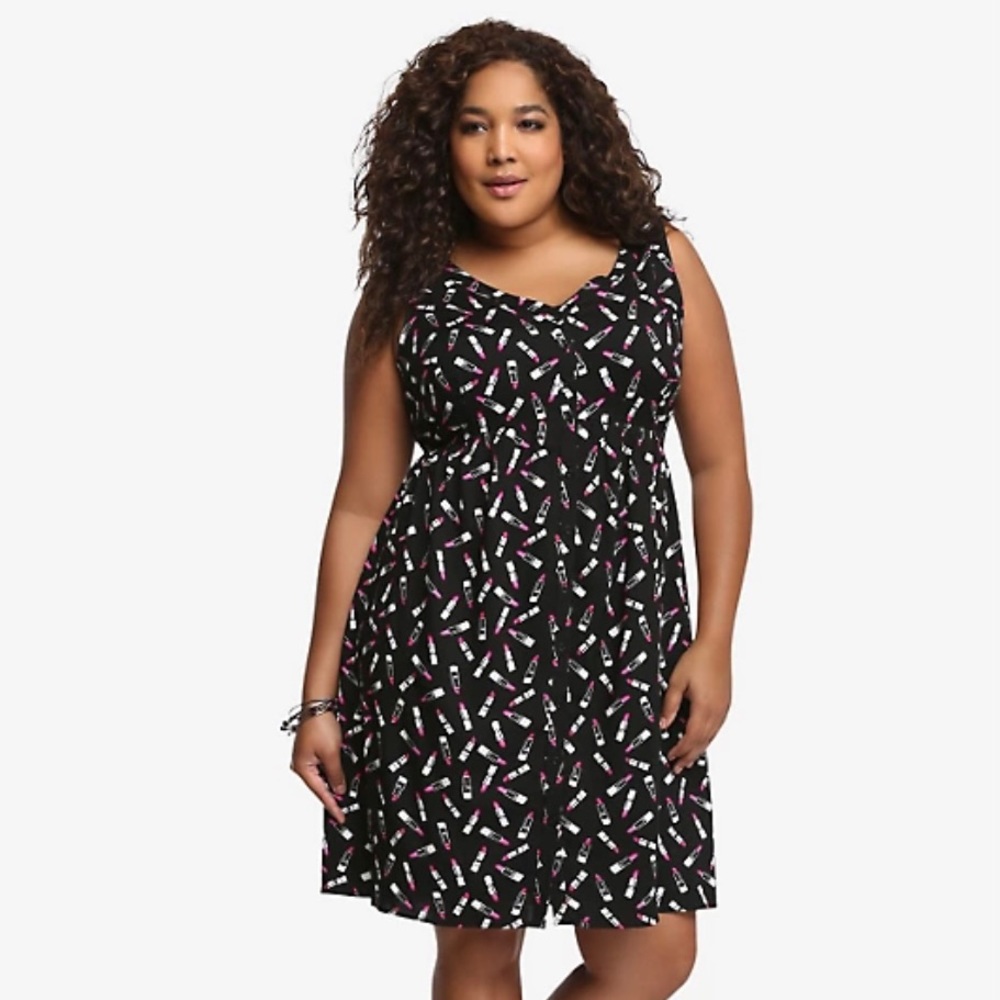 Torrid Size 2 Black Dress Lipstick print NWOT